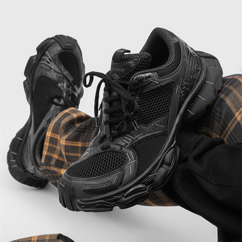 S25888 Black Norus Sneakers